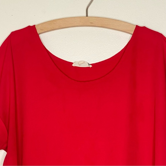 Pleione red capped short sleeve flowy blouse - Picture 7 of 7